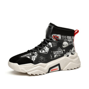 Outdoor breathable reflective sneakers